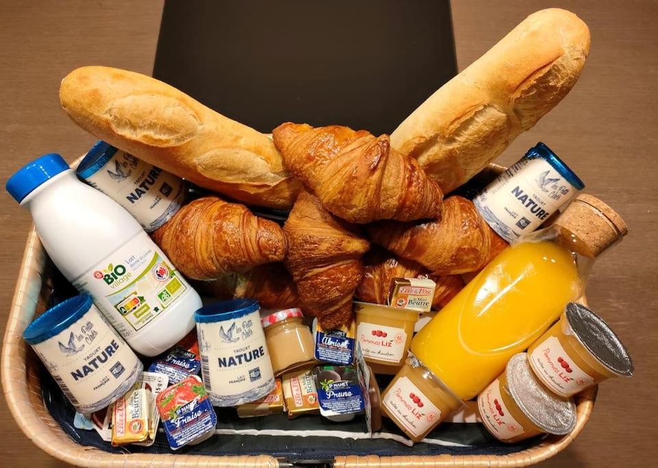 Gite "La Bulle De Lena" Avec Petit-Dejeuner Garage Et Parking Flavigny Eksteriør bilde